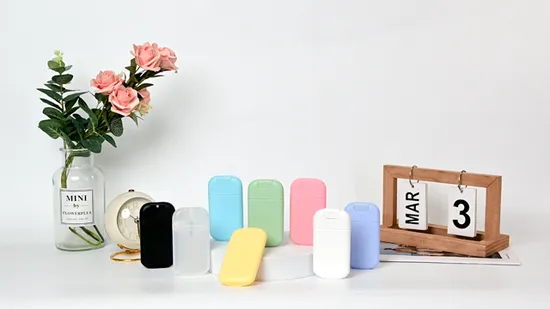 Flat Perfume Spray Bottle for Hand Sanitizer Atomizer Plastic Credit Sprayer 